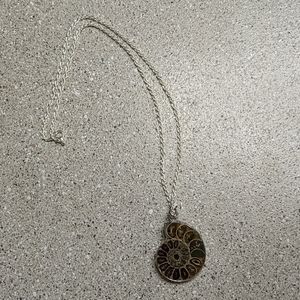 Fossil pendent necklace